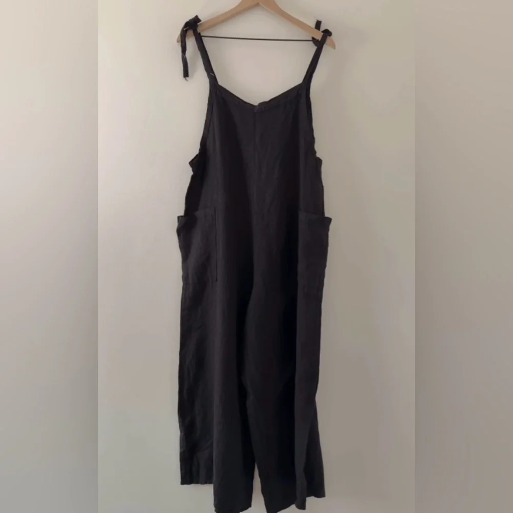 Meo Meli Black Tie-Shoulder Linen Jumpsuit - Picture 3 of 5